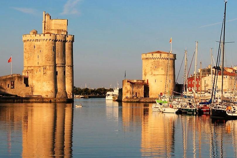 Appartement Saint-Nicolas La Rochelle  Exteriör bild